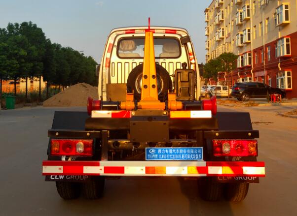 程力威牌CLW5037ZXXZB6型車(chē)廂可卸式垃圾車(chē)